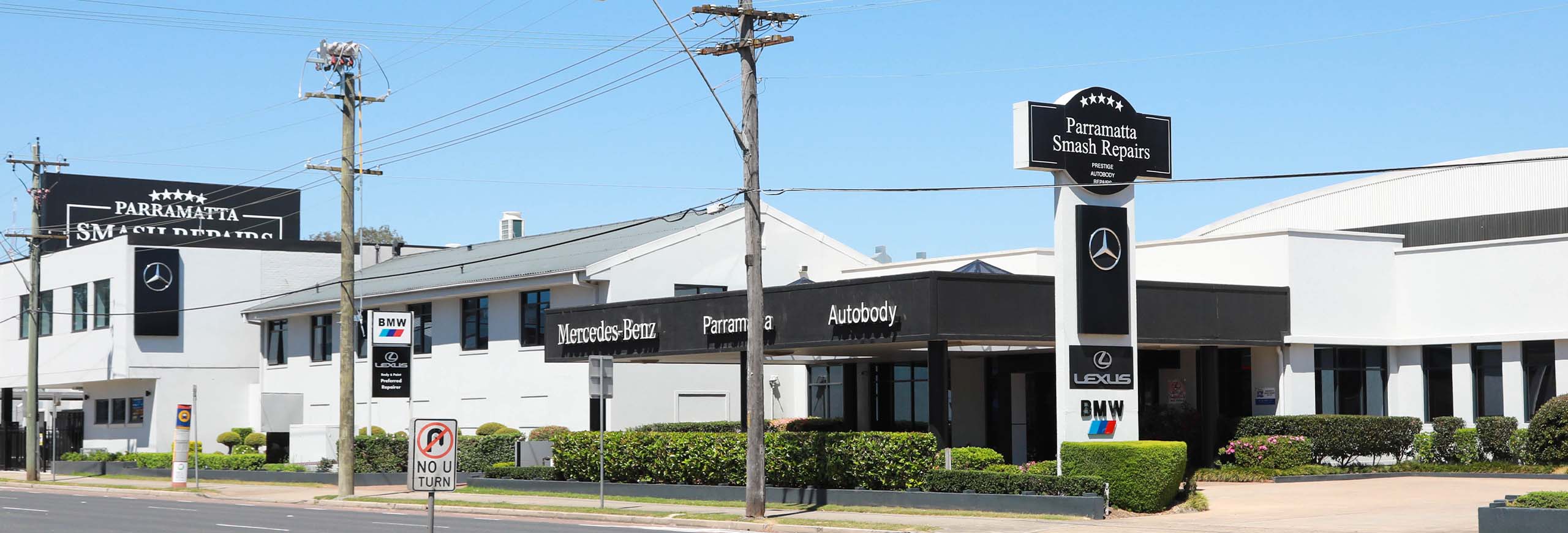 front view of parramatta smash repair autobody about us banner